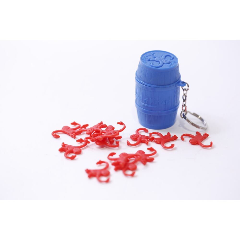 Barrel of Monkeys, Keychain, Basic Fun, Vintage, Game Miniature ~ 251013-WH 136 - Picture 2 of 2